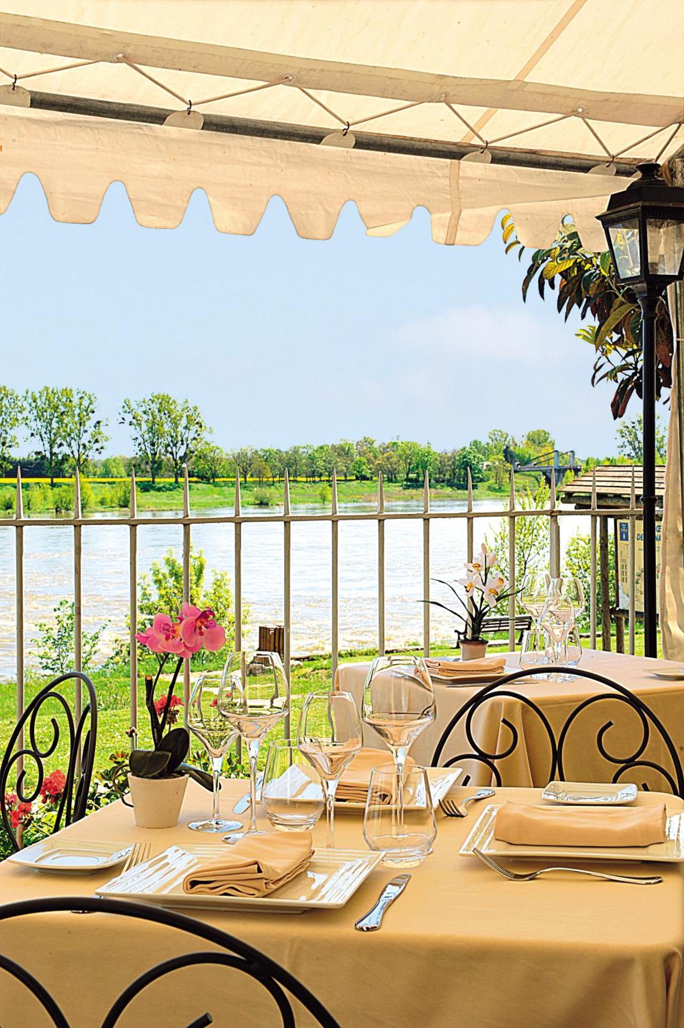 Logis Hotel Le Relais Louis XI Meung-sur-Loire Εξωτερικό φωτογραφία