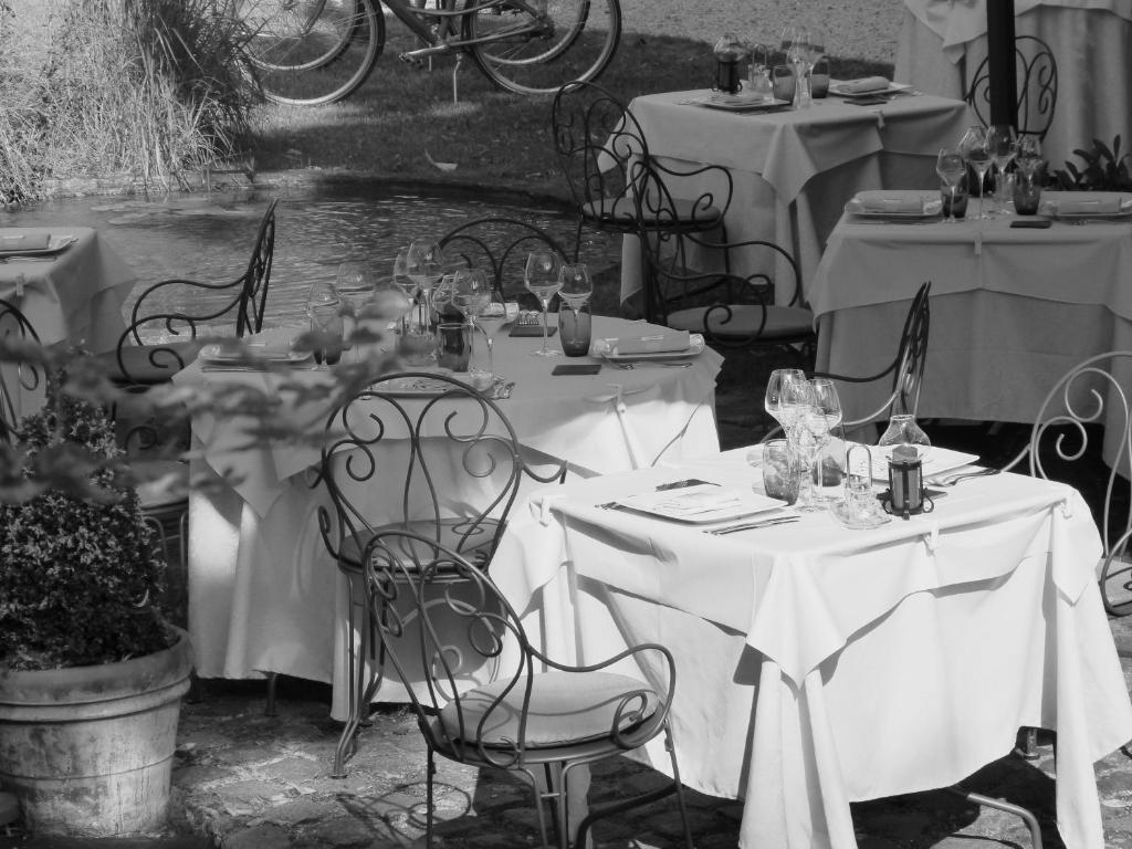 Logis Hotel Le Relais Louis XI Meung-sur-Loire Εξωτερικό φωτογραφία