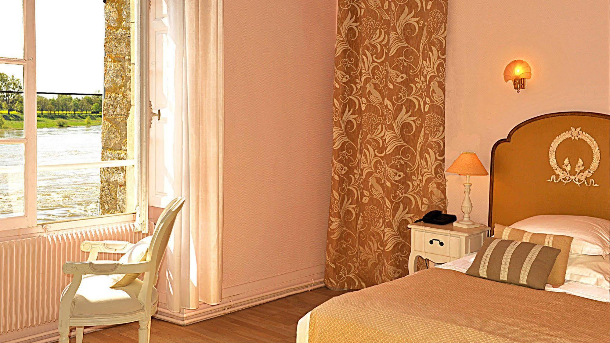 Logis Hotel Le Relais Louis XI Meung-sur-Loire Εξωτερικό φωτογραφία